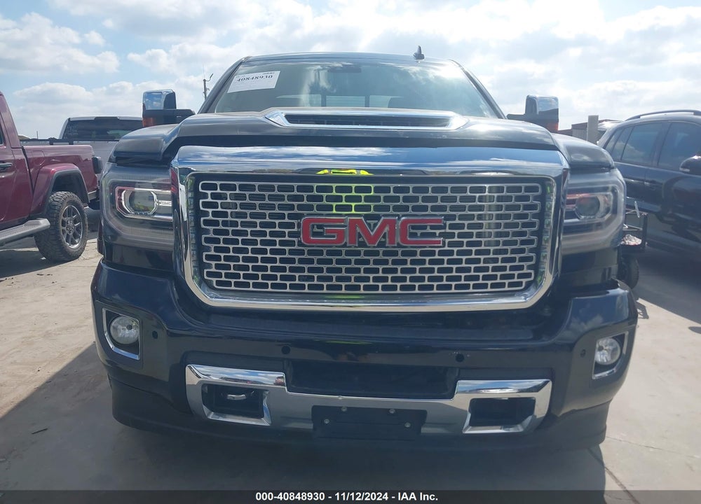 2018 GMC SIERRA 2500HD DENALI VIN: 1GT12UEY5JF280064