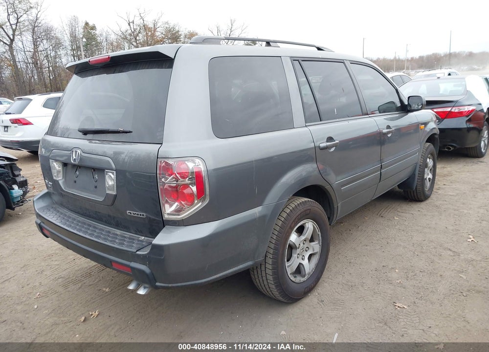 2008 HONDA PILOT EX VIN: 5FNYF184X8B055602