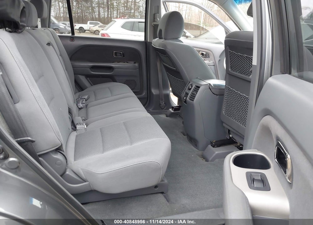 2008 HONDA PILOT EX VIN: 5FNYF184X8B055602