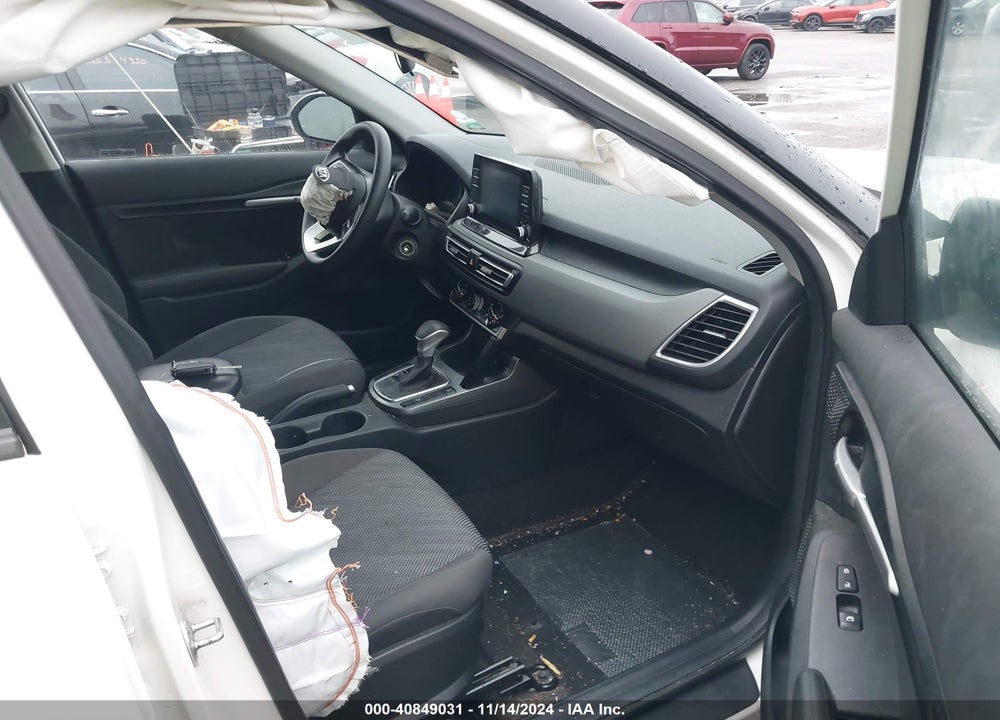 2021 KIA SELTOS LX VIN: KNDEPCAA0M7144865