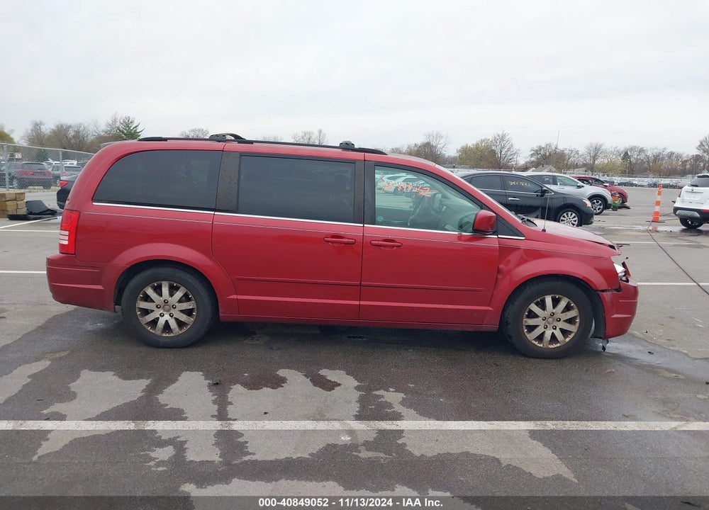 2008 CHRYSLER TOWN & COUNTRY TOURING VIN: 2A8HR54P68R685001