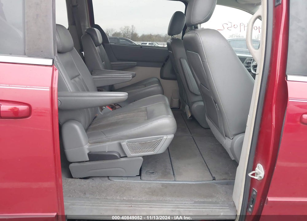 2008 CHRYSLER TOWN & COUNTRY TOURING VIN: 2A8HR54P68R685001