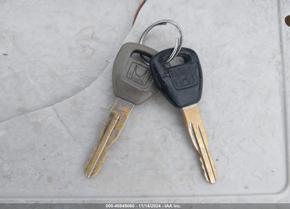 2002 HONDA CIVIC EX VIN: 2HGES26792H584317