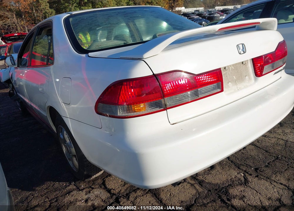 2002 HONDA ACCORD 3.0 LX VIN: 1HGCG16482A007429