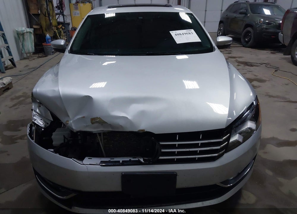 2015 VOLKSWAGEN PASSAT 2.0L TDI SE VIN: 1VWBV7A37FC108633