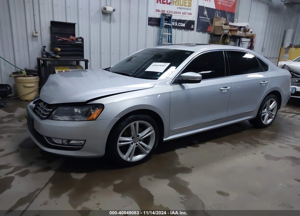 2015 VOLKSWAGEN PASSAT 2.0L TDI SE VIN: 1VWBV7A37FC108633