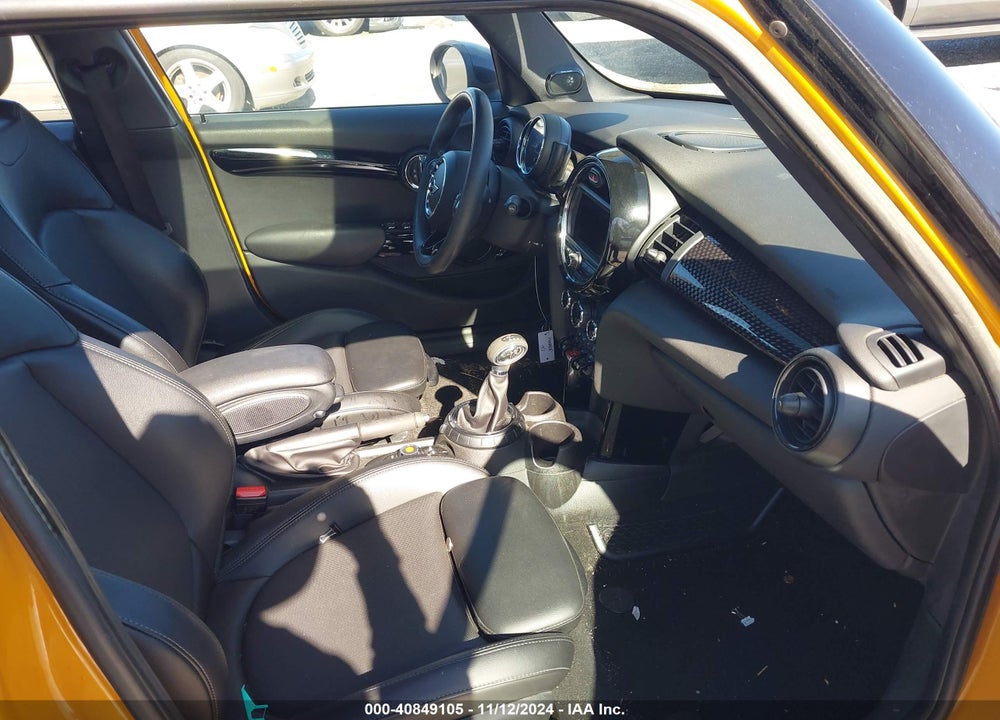 2017 MINI HARDTOP COOPER S VIN: WMWXU3C58H2D33056