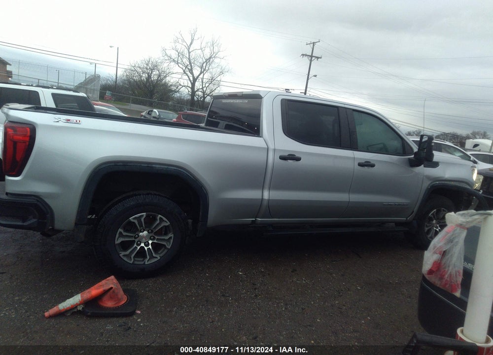 2021 GMC SIERRA 1500 4WD  SHORT BOX/4WD  STANDARD BOX VIN: 1GTU9AEF0MZ321080