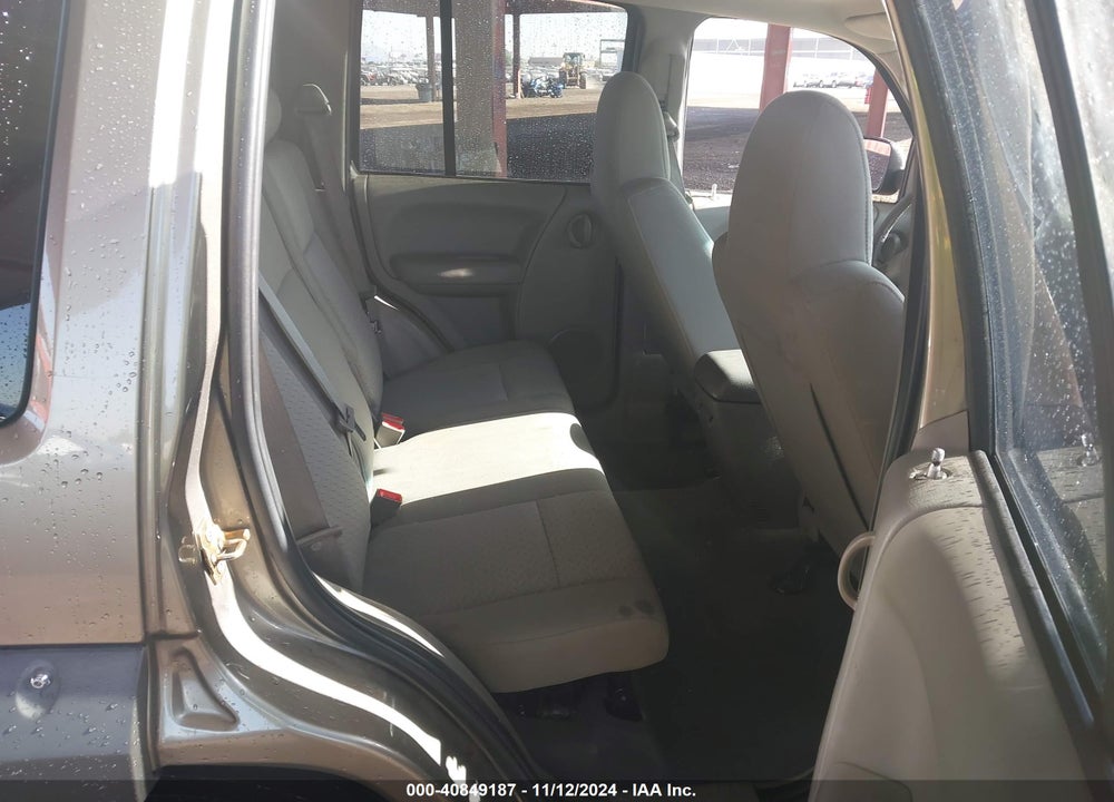 2005 JEEP LIBERTY RENEGADE VIN: 1J4GL38K05W593869