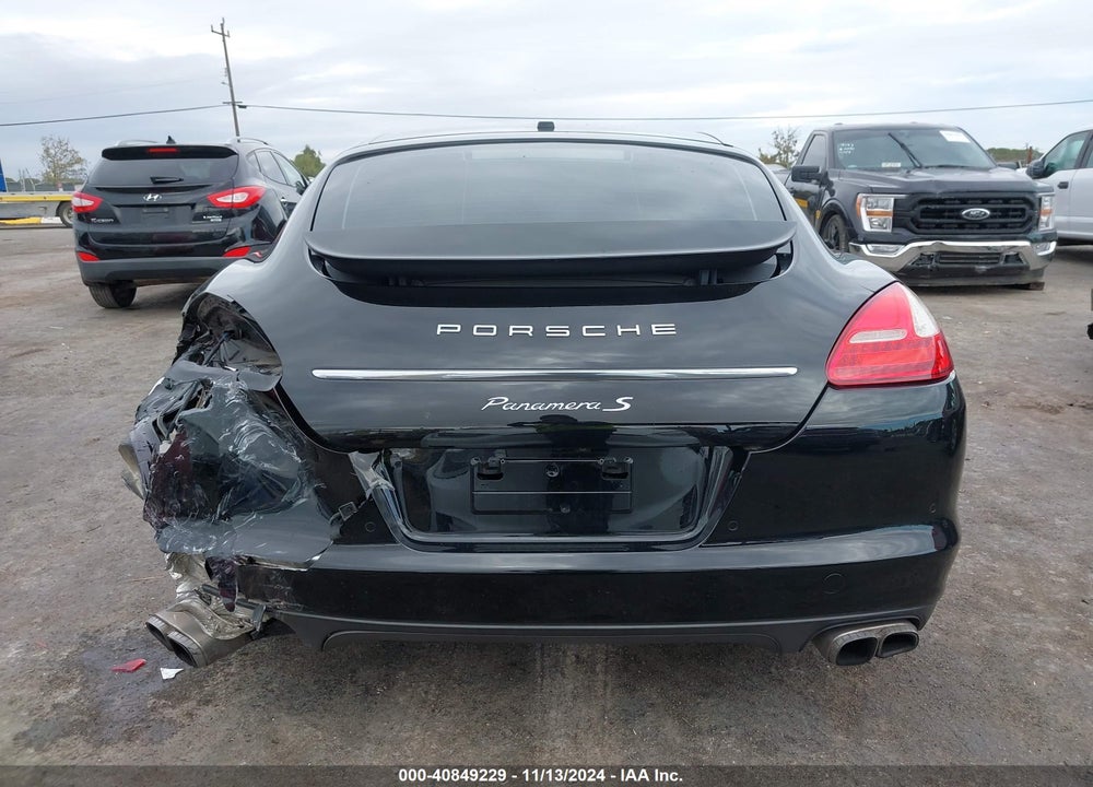 2011 PORSCHE PANAMERA S VIN: WP0AB2A78BL060566