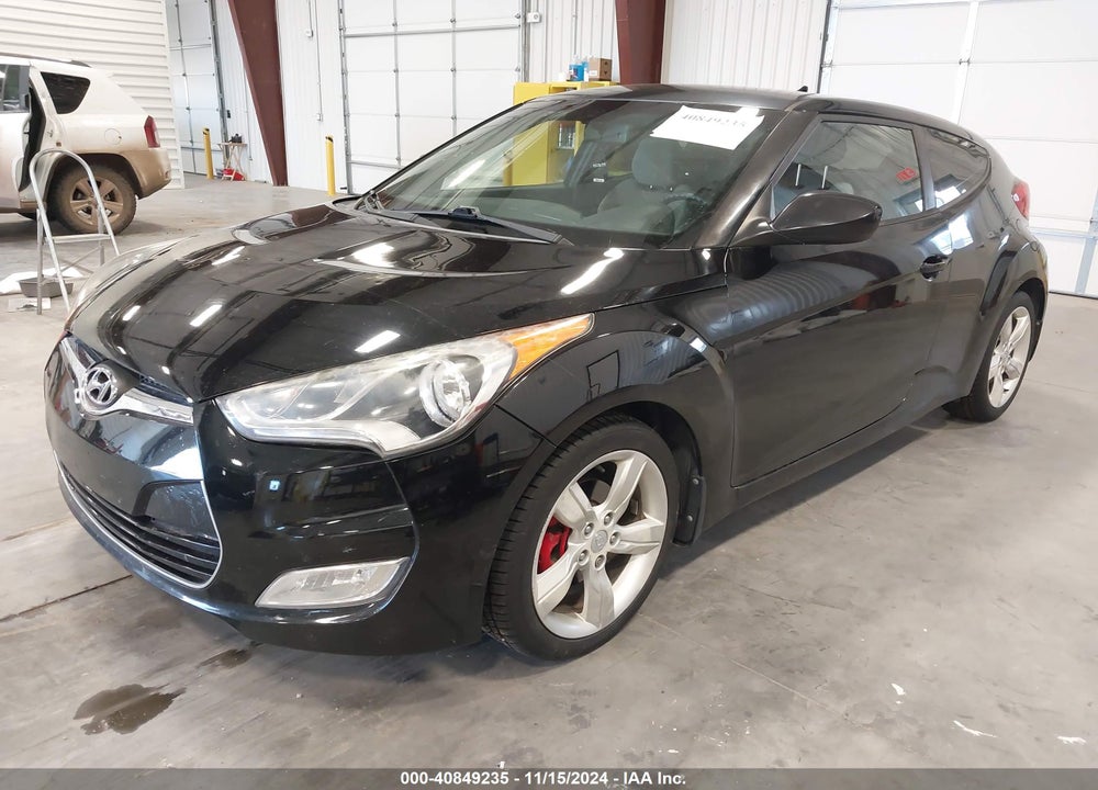 2013 HYUNDAI VELOSTER BASE W/GRAY VIN: KMHTC6AD4DU145898
