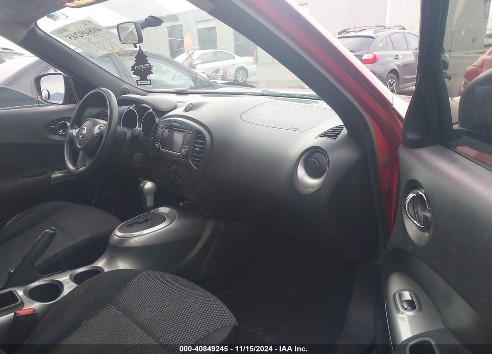 2015 NISSAN JUKE S VIN: JN8AF5MV2FT565030