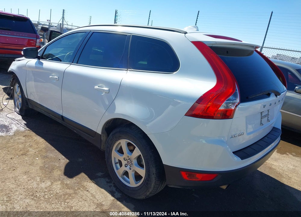 2012 VOLVO XC60 3.2 VIN: YV4952DL1C2240544