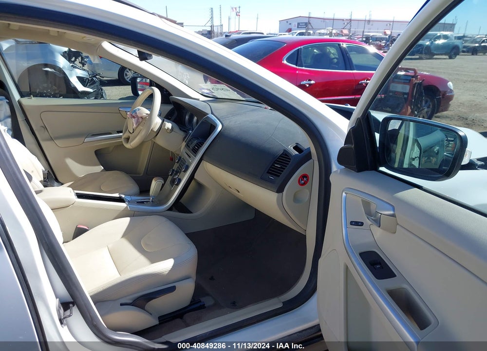 2012 VOLVO XC60 3.2 VIN: YV4952DL1C2240544