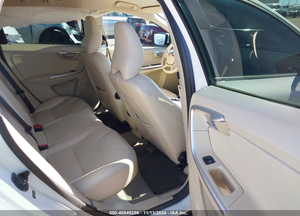 2012 VOLVO XC60 3.2 VIN: YV4952DL1C2240544