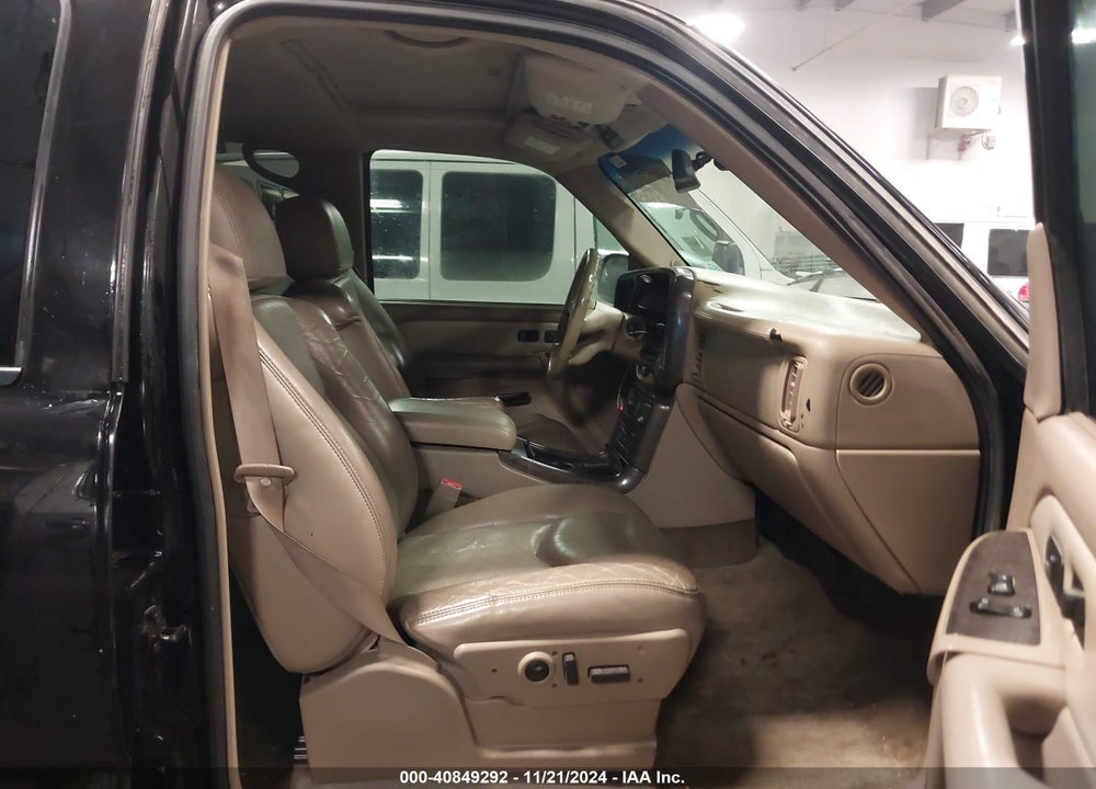 2003 GMC YUKON XL 1500 DENALI VIN: 1GKFK66UX3J126452