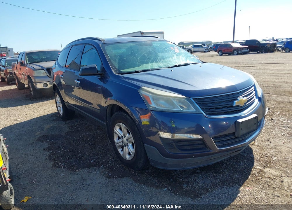 2014 CHEVROLET TRAVERSE LS VIN: 1GNKRFED2EJ206152