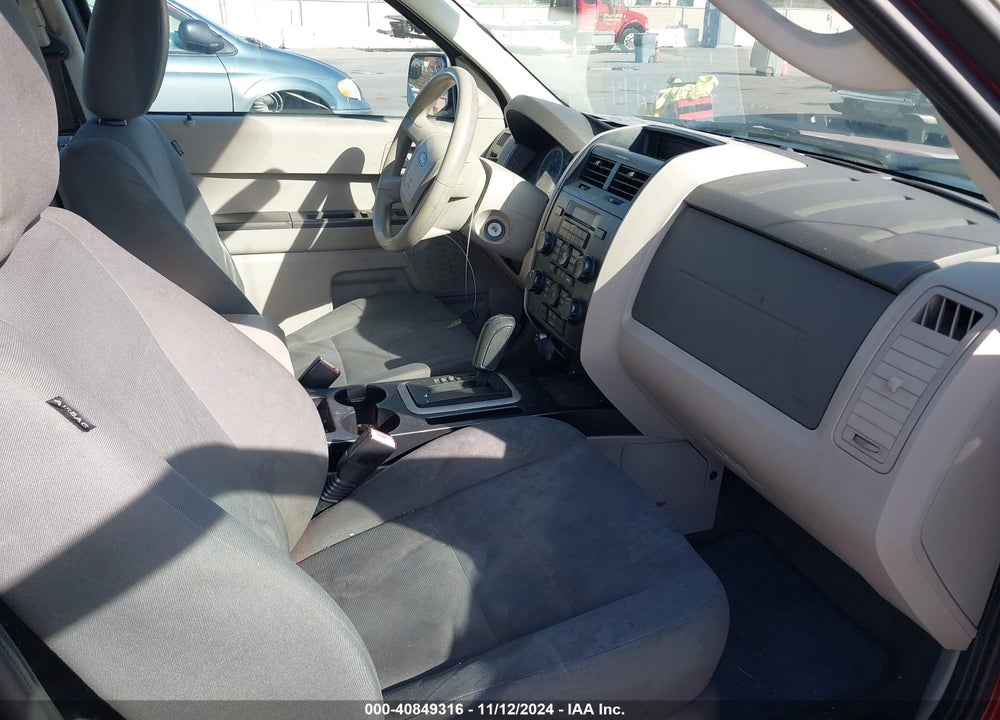 2011 FORD ESCAPE XLS VIN: 1FMCU9C7XBKA62779