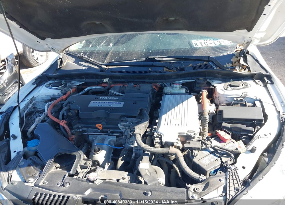 2015 HONDA ACCORD HYBRID VIN: 1HGCR6F79FA011934