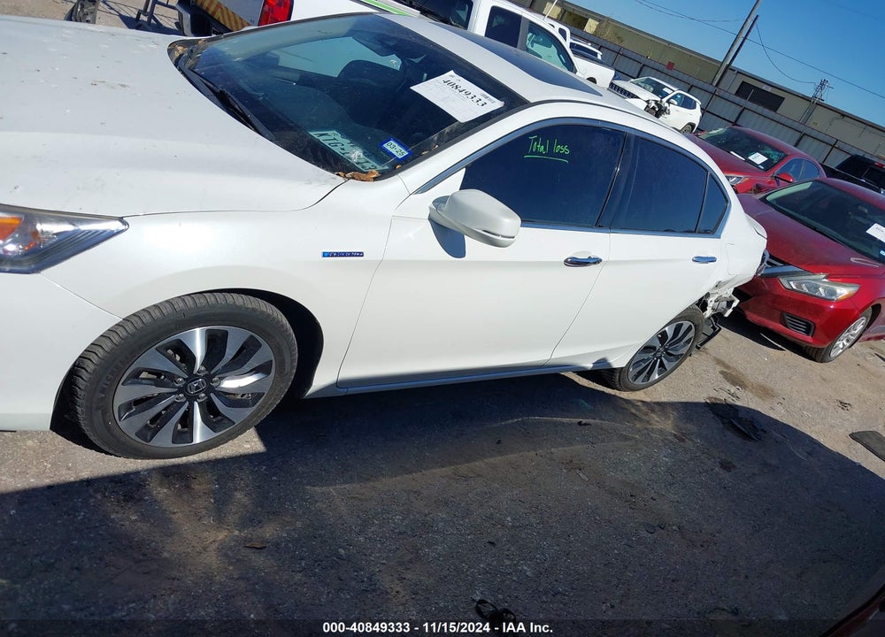 2015 HONDA ACCORD HYBRID VIN: 1HGCR6F79FA011934