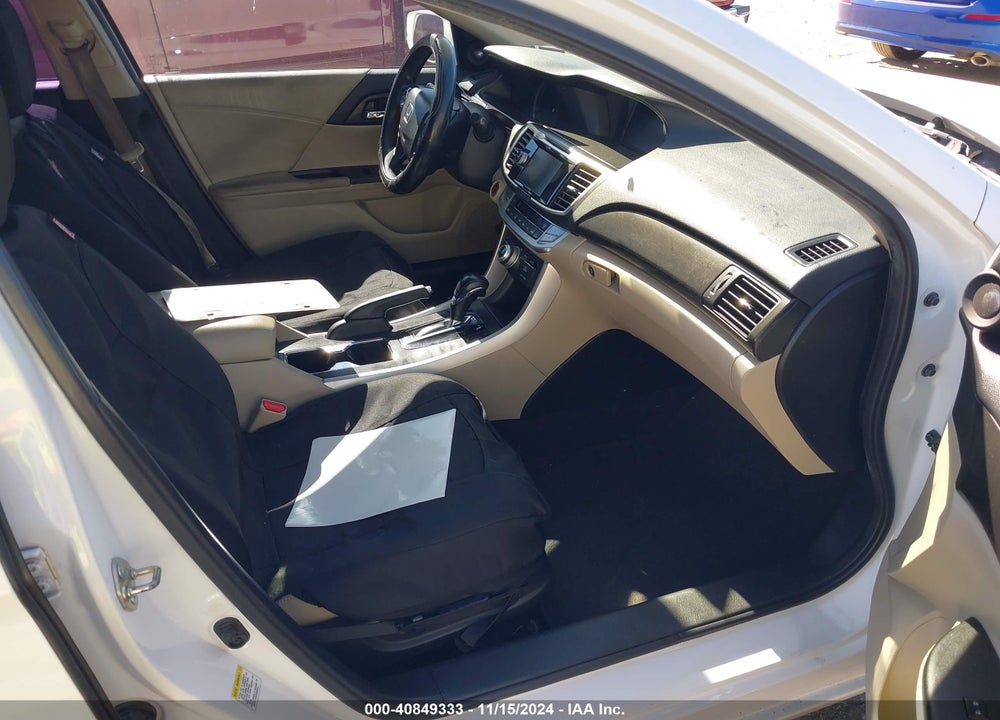 2015 HONDA ACCORD HYBRID VIN: 1HGCR6F79FA011934