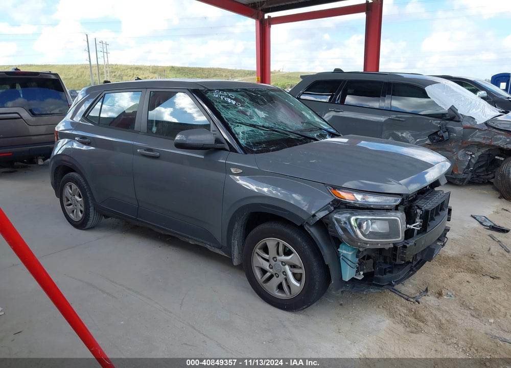 2021 HYUNDAI VENUE SE VIN: KMHRB8A33MU079053