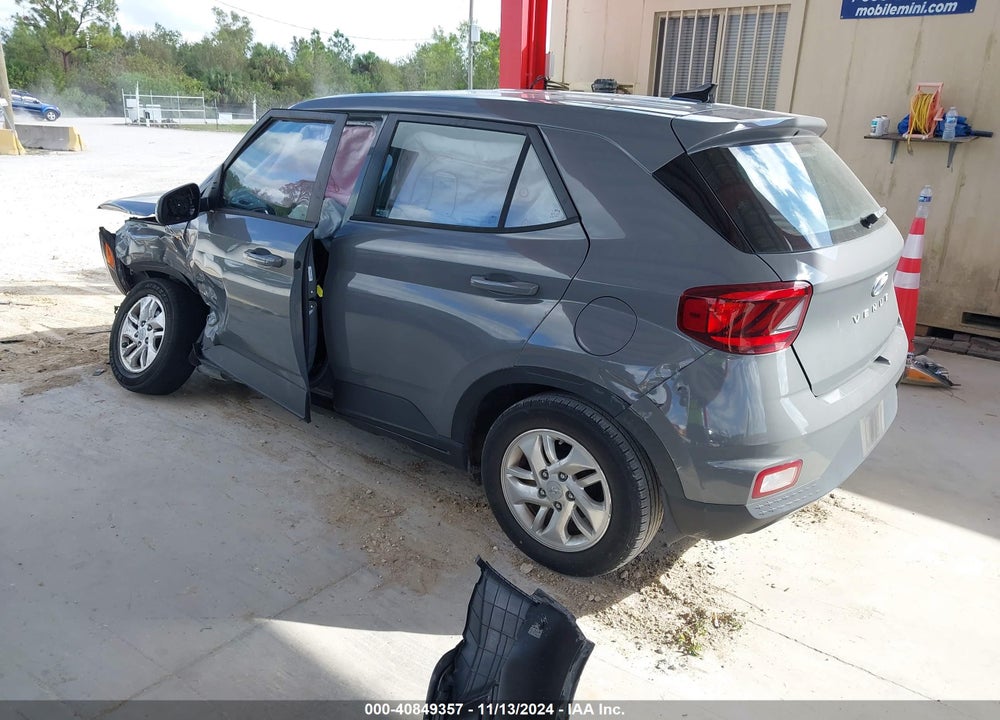 2021 HYUNDAI VENUE SE VIN: KMHRB8A33MU079053