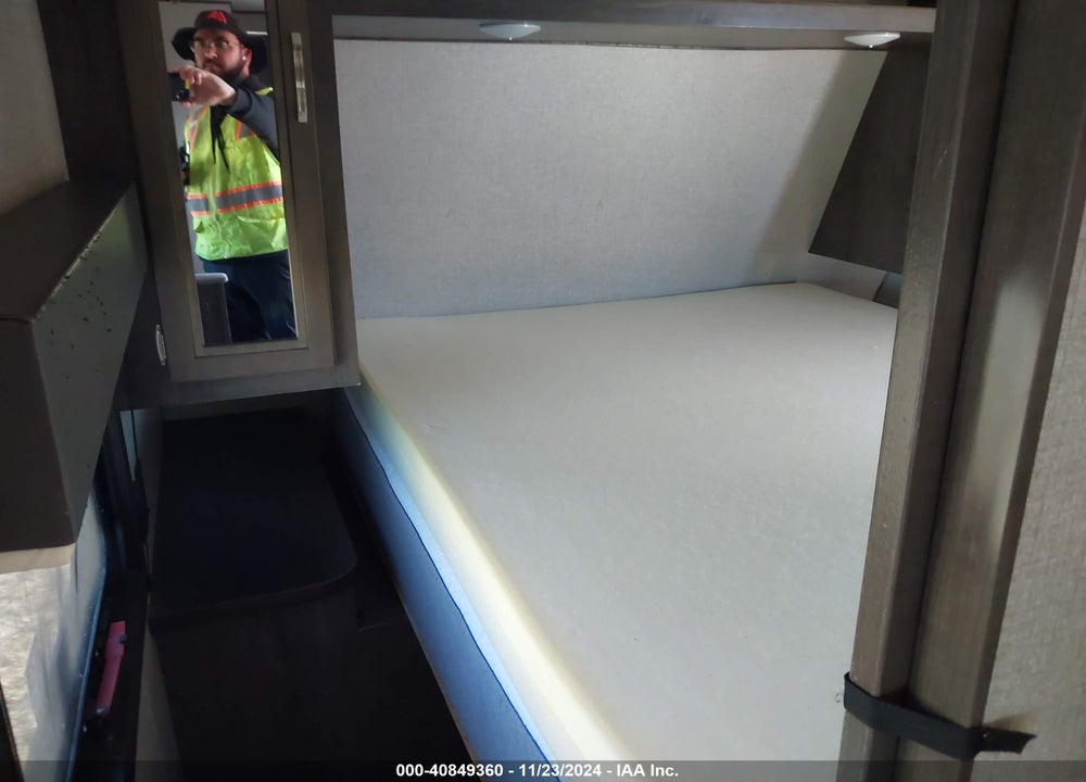 2020 JAYCO JAY FLIGHT TRAVEL TRAILER VIN: 1UJBJ0BP4L17W0429