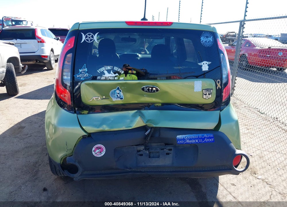 2014 KIA SOUL VIN: KNDJN2A23E7720182