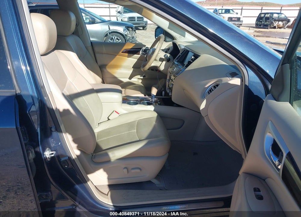 2013 NISSAN PATHFINDER PLATINUM VIN: 5N1AR2MN2DC642361