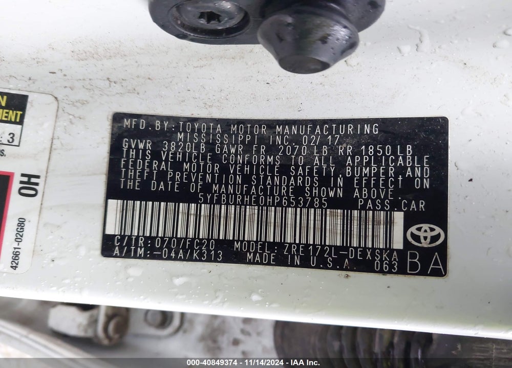 2017 TOYOTA COROLLA SE VIN: 5YFBURHE0HP653785