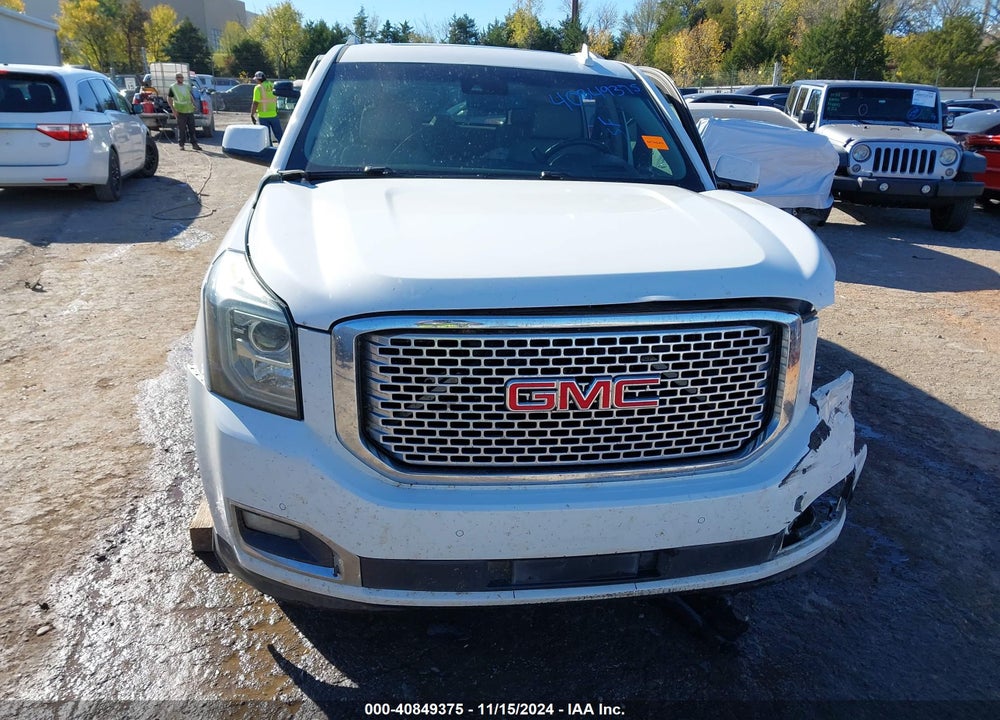 2015 GMC YUKON XL 1500 DENALI VIN: 1GKS2JKJ3FR507661
