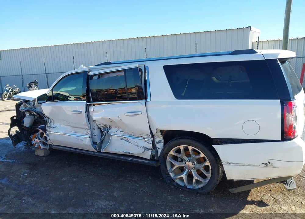 2015 GMC YUKON XL 1500 DENALI VIN: 1GKS2JKJ3FR507661