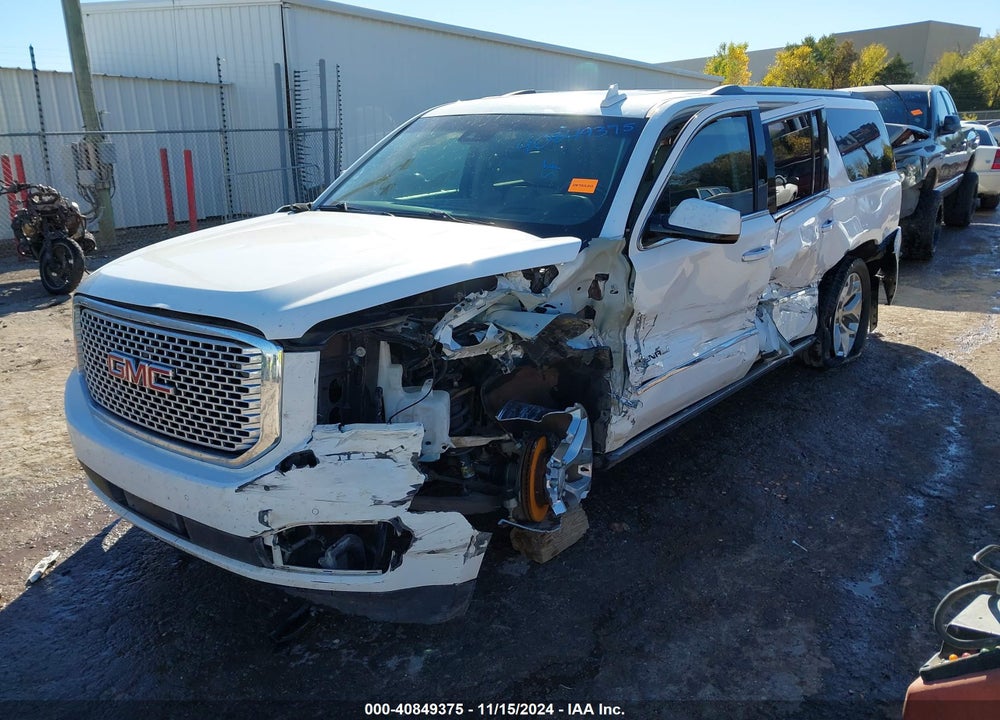 2015 GMC YUKON XL 1500 DENALI VIN: 1GKS2JKJ3FR507661