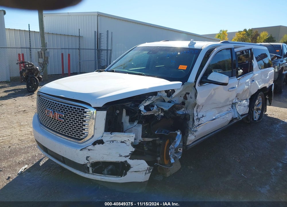 2015 GMC YUKON XL 1500 DENALI VIN: 1GKS2JKJ3FR507661