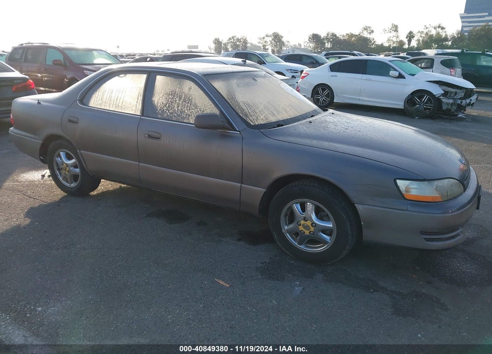 1996 LEXUS ES 300 VIN: JT8BF12G8T0161285