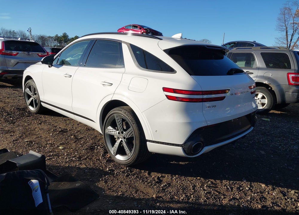 2022 GENESIS GV70 3.5T AWD SPORT VIN: KMUMCDTC8NU041043