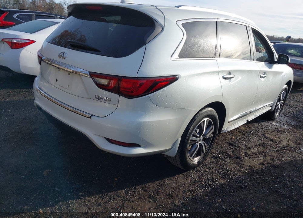 2018 INFINITI QX60 VIN: 5N1DL0MM1JC526221
