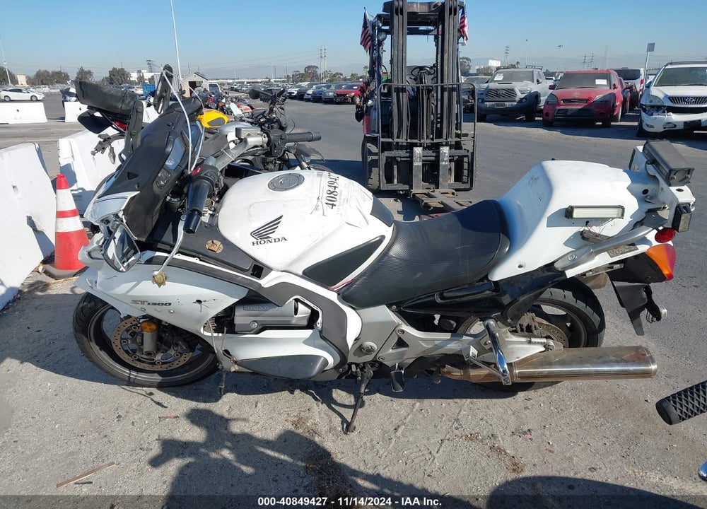 2007 HONDA ST1300 P VIN: JH2SC51737M500012