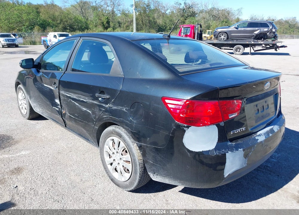 2011 KIA FORTE VIN: KNAFU4A24B5398368