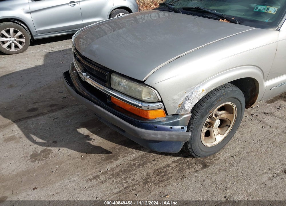 2003 CHEVROLET S-10 LS VIN: 1GCCS19H238119597