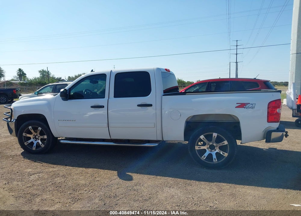 2013 CHEVROLET SILVERADO 1500 LT VIN: 3GCPKSE76DG203597