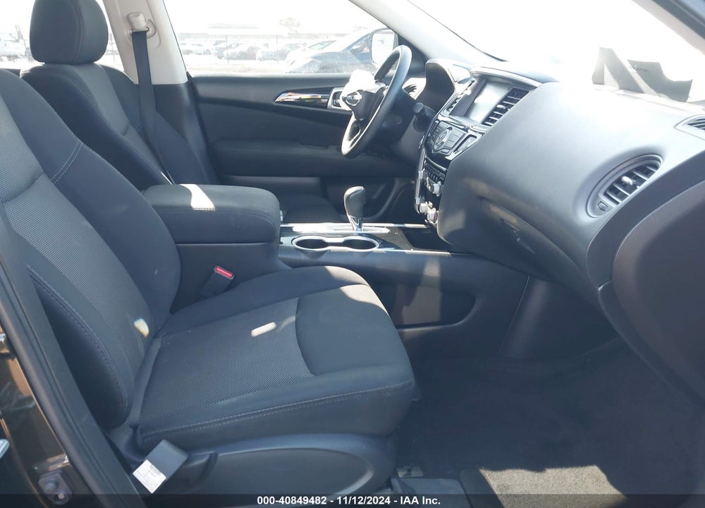 2017 NISSAN PATHFINDER S VIN: 5N1DR2MN8HC603681