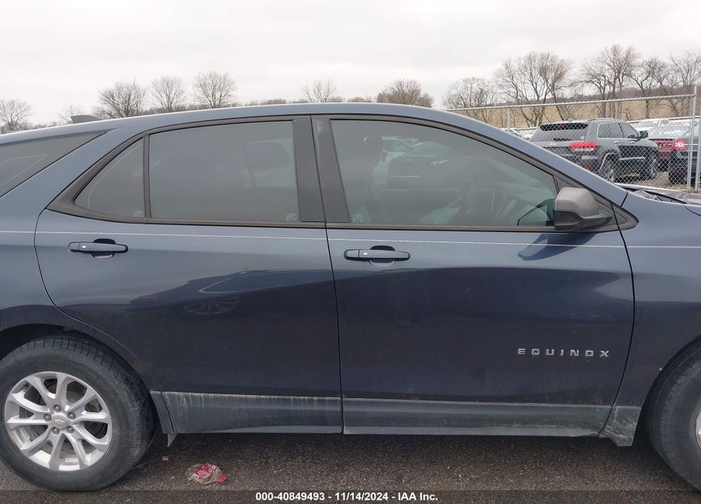 2018 CHEVROLET EQUINOX LS VIN: 3GNAXREV1JL119423