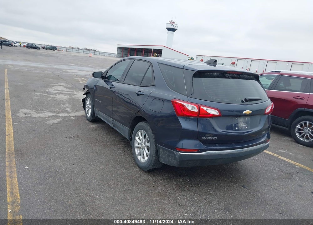 2018 CHEVROLET EQUINOX LS VIN: 3GNAXREV1JL119423