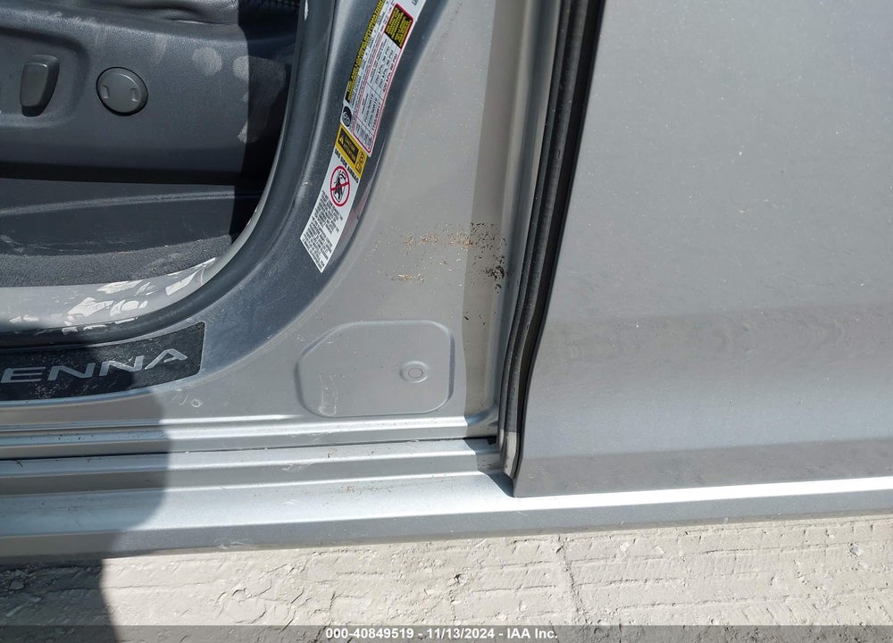 2011 TOYOTA SIENNA SPORT VIN: 5TDXK3DC0BS047947