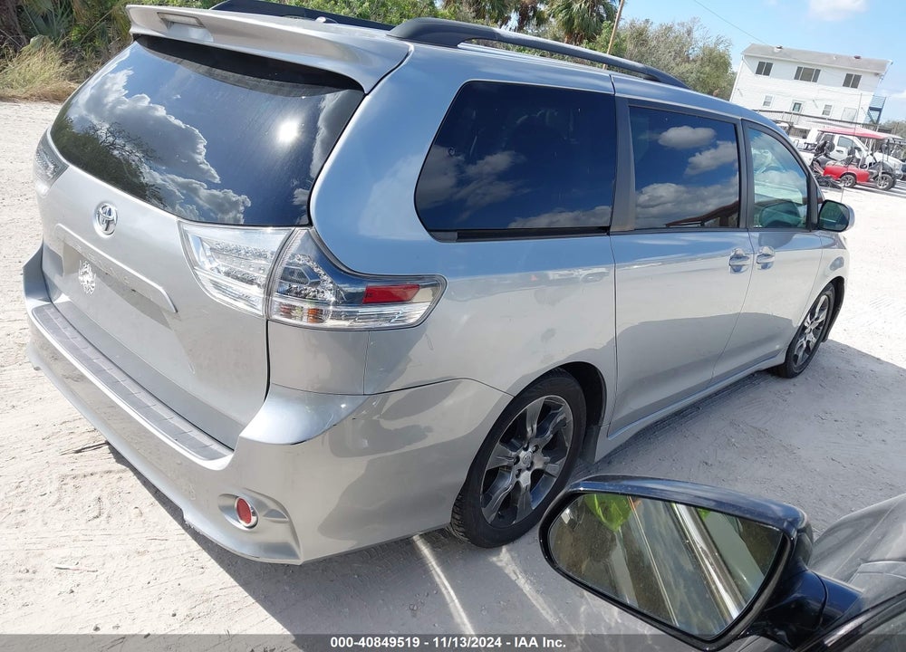 2011 TOYOTA SIENNA SPORT VIN: 5TDXK3DC0BS047947