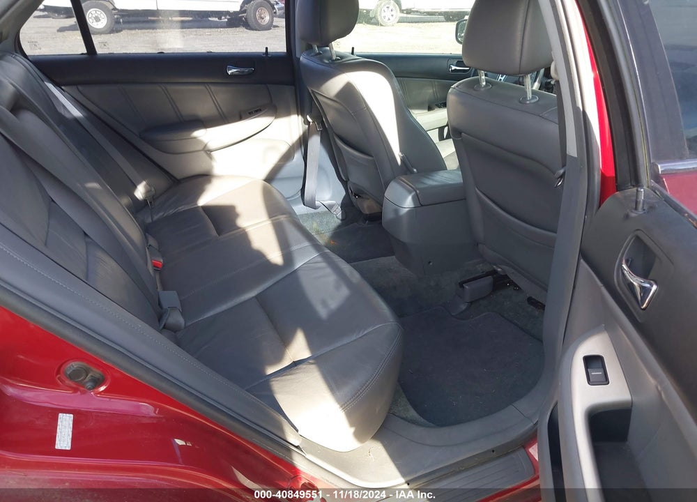 2007 HONDA ACCORD 2.4 EX VIN: 1HGCM567X7A051109