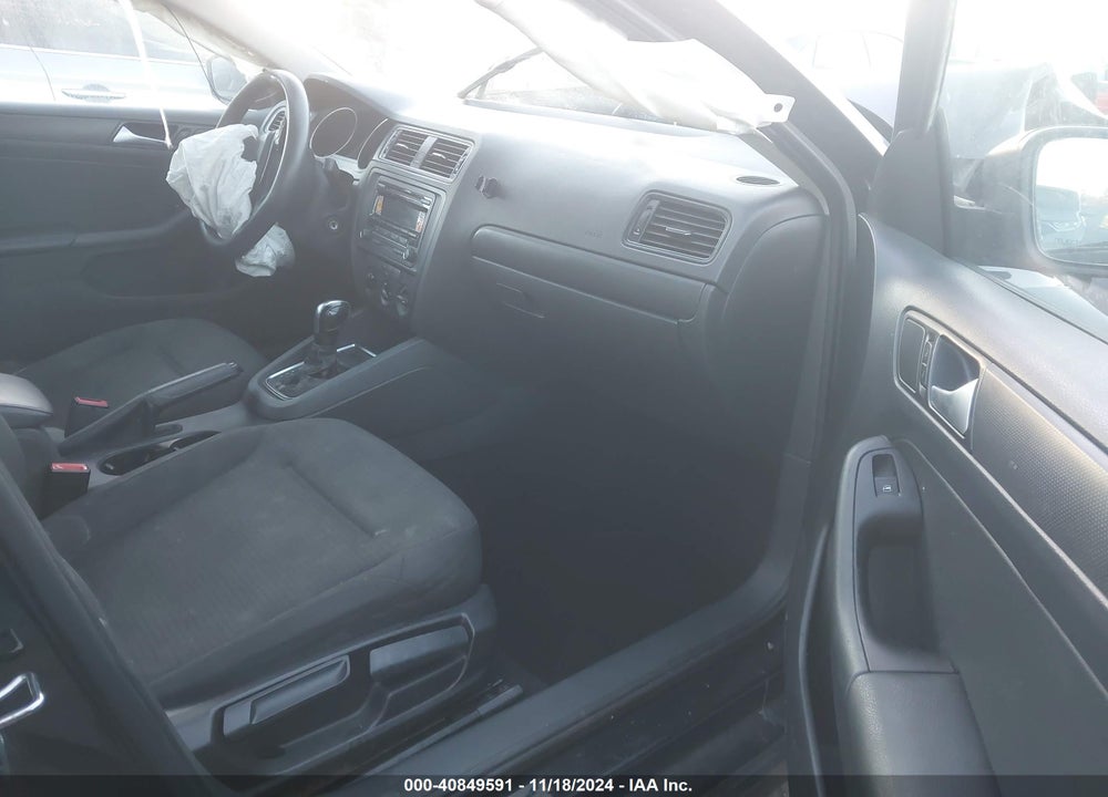 2015 VOLKSWAGEN JETTA 2.0L S VIN: 3VW2K7AJ4FM349216