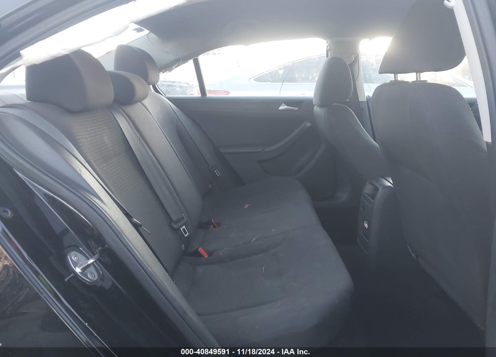 2015 VOLKSWAGEN JETTA 2.0L S VIN: 3VW2K7AJ4FM349216